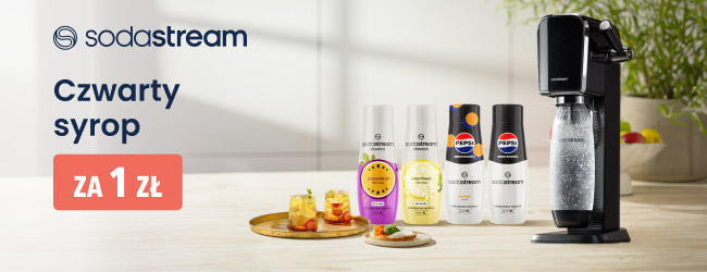 Sodastream Czwarty syrop za 1 zł. W tle widoczne są butelki z syropami oraz urządzenie do gazowania wody, na pierwszym planie taca z napojami i owocami.